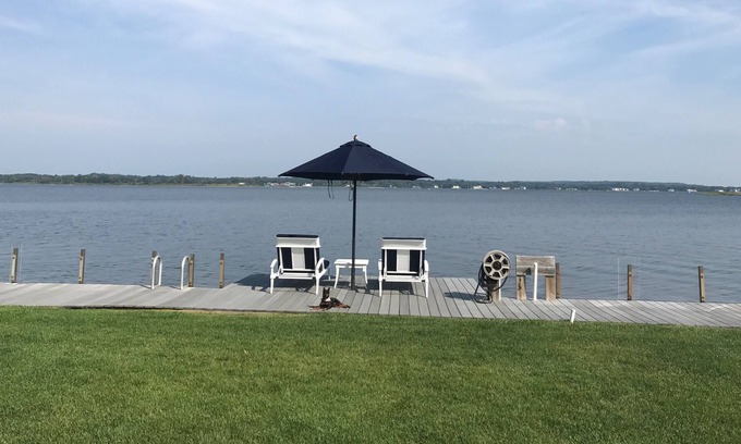 Monmouth Beach House | Breathtaking Waterfront Home on the Shrewsbury River