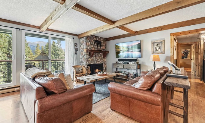 Peak 9 Condo | Breck Getaway: Views, Sauna & Family-Friendly Stay