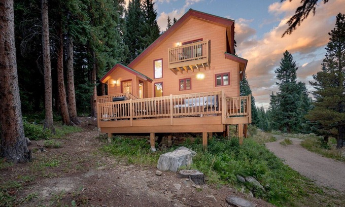 Blue River Villa | Breckenridge 43 - Three Bedroom Villa, Sleeps 8