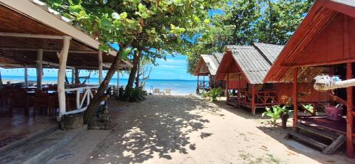 Ko Lanta Cabin | Breizh Cape Beach Bungalows
