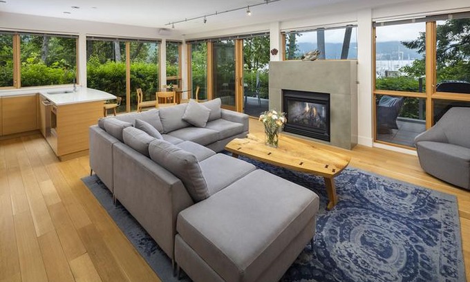 Brentwood Bay Hotel | Brentwood Bay Resort & Spa