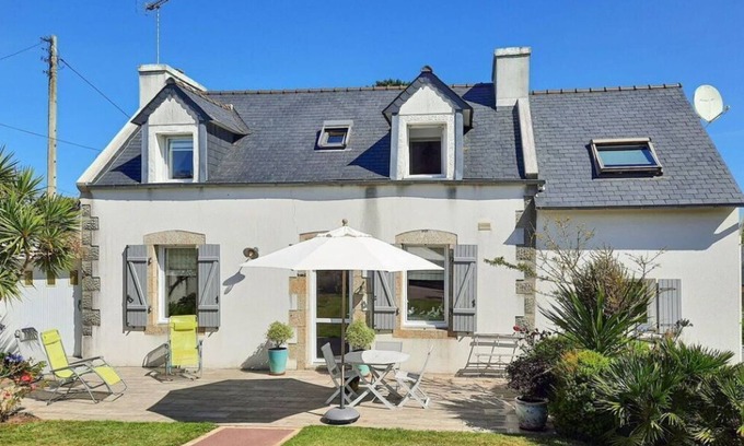 Plouguerneau House | Breton house 400m from a magnificent beach