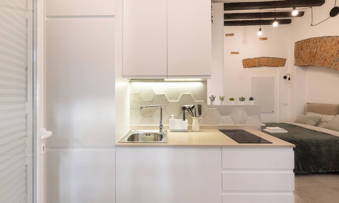 Lazzaretto Apartment | Bricks & Beams Studio Apartment in the Key area of Milan