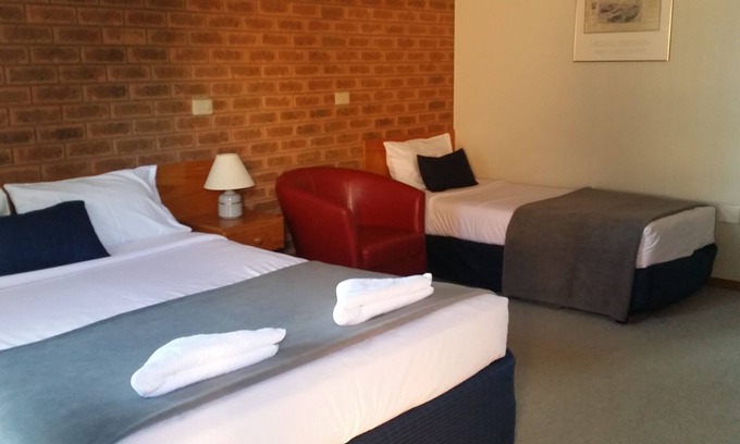 Tocumwal Hotel | Bridge Motor Inn