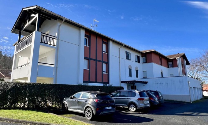 Cambo-les-Bains Apartment | Bright 1-Bedroom Apartment with Terrace, Near Center & Spa, Sleeps 2