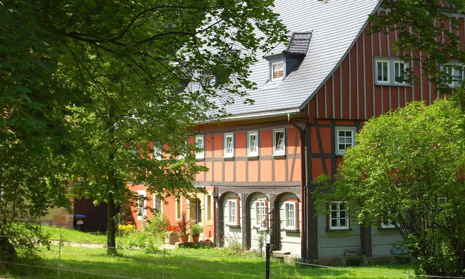 Jonsdorf Apartment | Bright and modern apartment in historical Umgebindehaus - directly on forest!