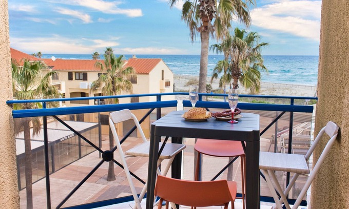 Sainte-Marie-Plage Apartment | Bright apartment with sea view
