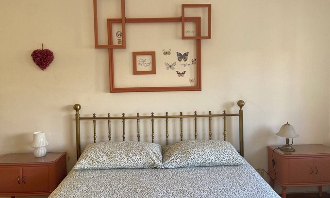 Universita Apartment | Bright apartment 2 people Rome few steps from Tiburtina Station