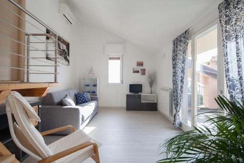 Cinque Terre Apartment | Bright Attic in Monterosso with Sea View Terrace
