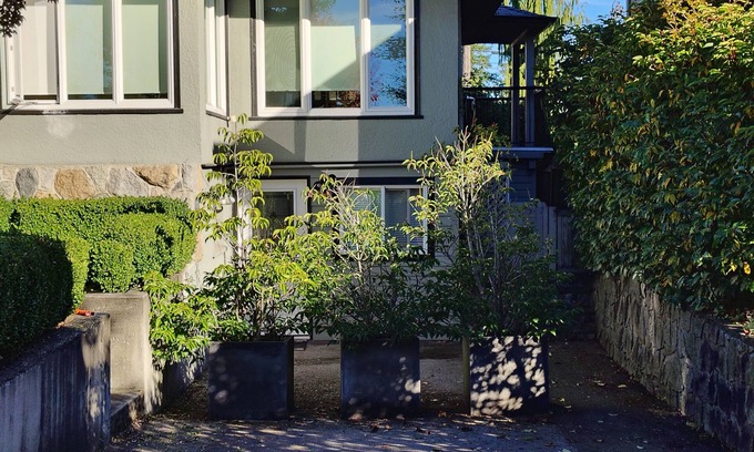 Grand Boulevard House | Bright Independent Guest Suite|Quiet, Central,Steps to Nature