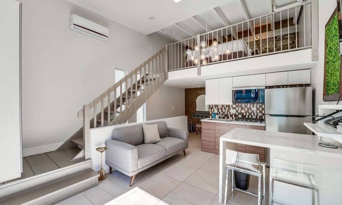 Little Italy Condo | Bright & Modern 2 Level Unit in heart of Little Italy