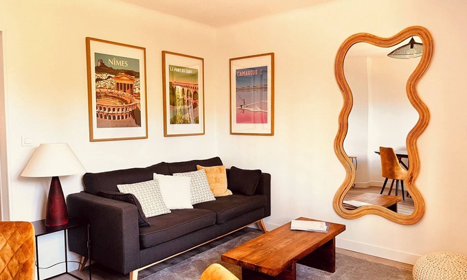 Faubourg Apartment | Bright P3 Aureta apartment + private parking