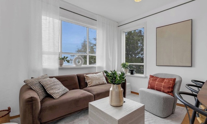 Laugardalur House | Bright & Spacious Stay for Families and Friends