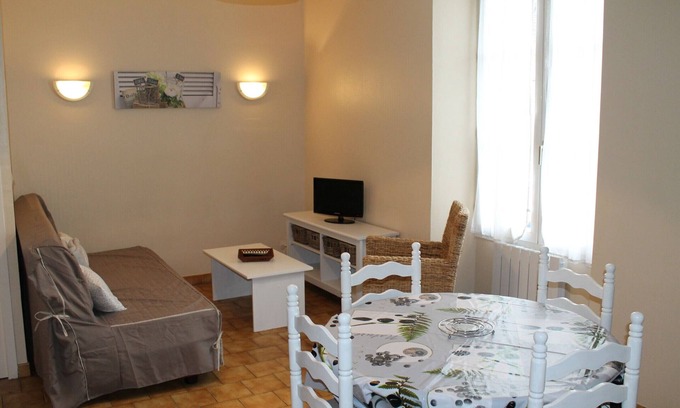 La Roche-Posay Apartment | Bright T2 Apartment in La Roche-Posay Center with Wi-Fi and Washer