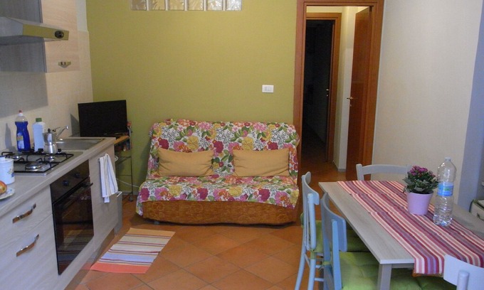 San Donato Apartment | bright two-room mezzanine near Piazza Statuto