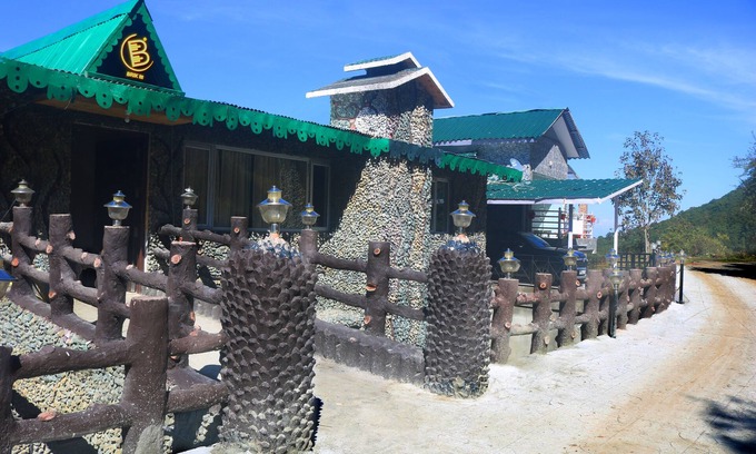 Kaul Apartment | BRIKitt Majestic Nirvana 2BHK Suite- Mukteshwar