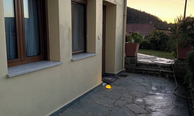 Dodoni Apartment | Brilliant 1-bedroom apartment in Manteio and a living room with fireplace