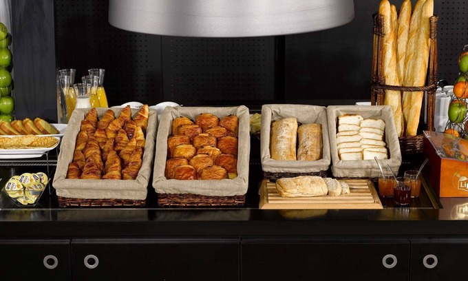 Taden Hotel | Brit Hotel Confort Dinan Taden