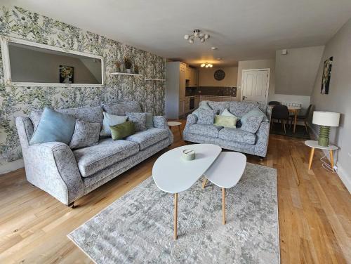 Trim Apartment | Brogans Apartment