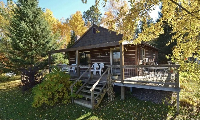Grand View Cottage | Brookside Cottage