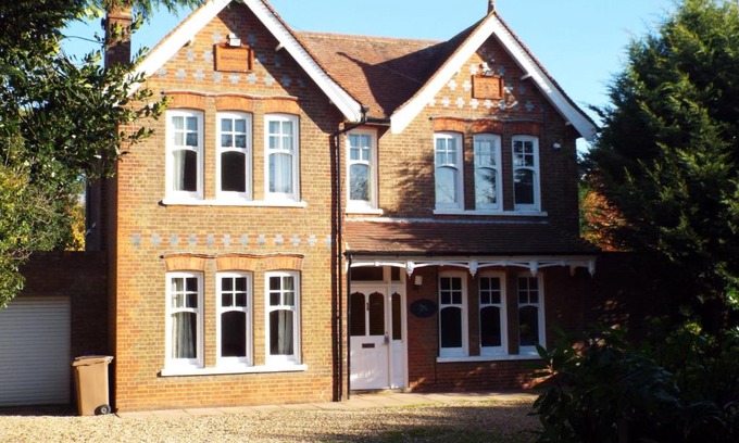 Astwick Hotel | Brookside Lodge