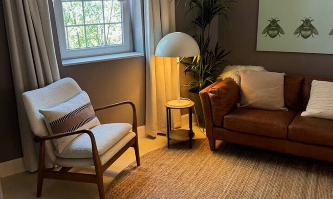 Bilston Condo | Brora - one bedroom apartment - sleeps up to three