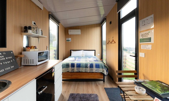 Surat Bay House | Bruce Farm Alpaca Cabin 3 by Tiny Away