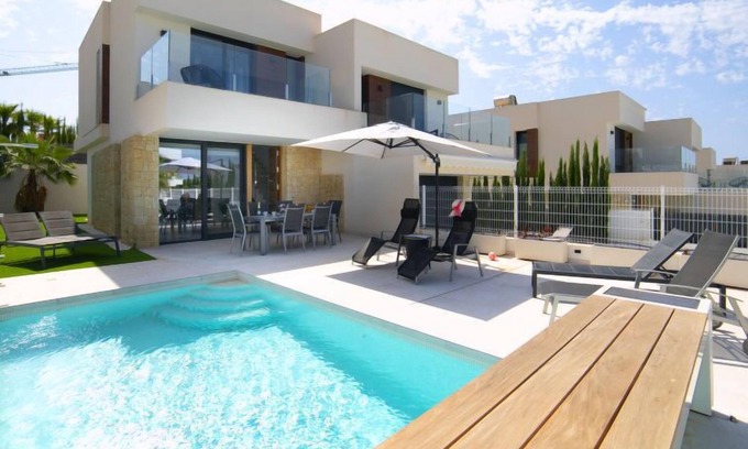 Finestrat House | Bruselas by Interhome