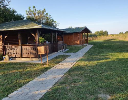 Petrovaradin Ski Chalet | Brvnara Lenka