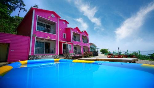 Byeonsan House | Buan Bada Poongkyung Pension