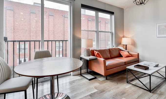 Soulard Apartment | Bud Brewery + Eats | Pool & Gym | Zencity