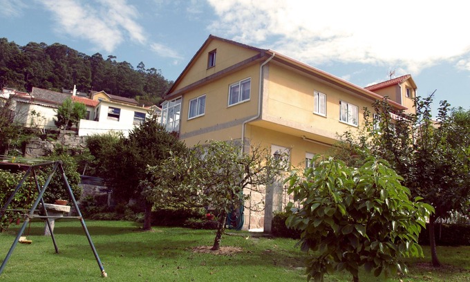Bueu House | Bueu: country holiday home - 4 rooms - 6/persons
