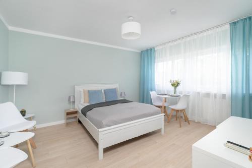 Grunwald Apartment | Bukowska Elegancki Apartament z 1 Sypialnią i Biurkiem by Noclegi Renters