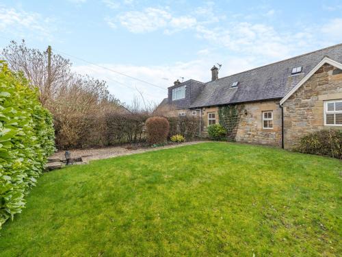 South Charlton House | Bumble Cottage