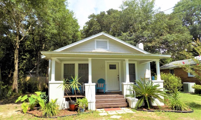 Southeast Pensacola House | Bungalow at Bobe Street