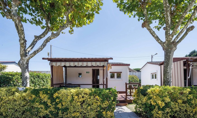 Balea House | Bungalow 'B1' with Private Pool, Private Terrace and Wi-Fi