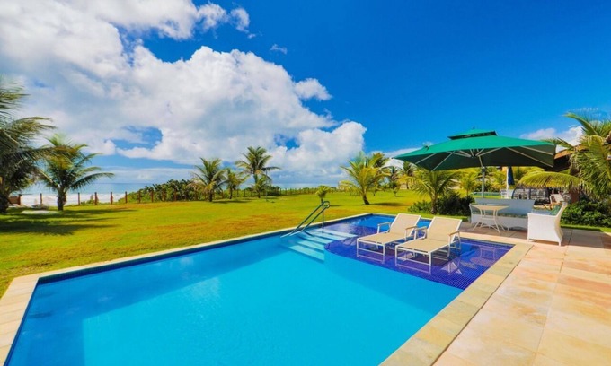 Ipojuca House | Bungalow facing the sea in Porto de Galinhas