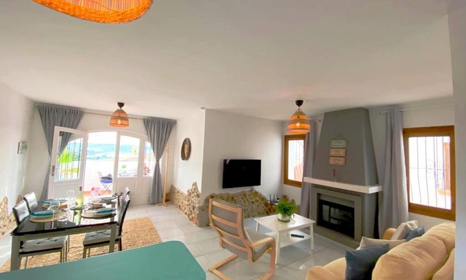 Benitachell Apartment | Bungalow Julieth con estilo Ibiza a 4km de Moraira