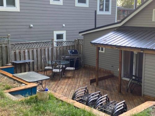 Grand Bend House | Bunglow in the Bend