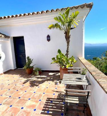 Cabrita House | Bunker House