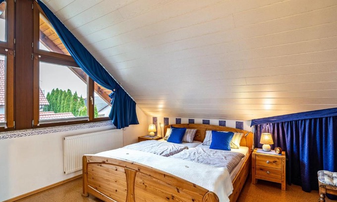 Lauf House | Burgblick