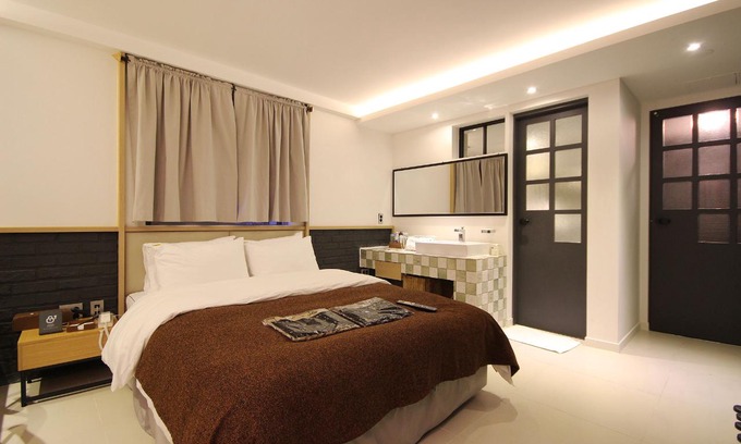 Busanjin Hotel | Busan Seomyeon Hotel 25H 1