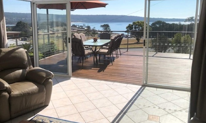Eden House | By The Sea - 4 bedroom pet friendly home - 3+ nights