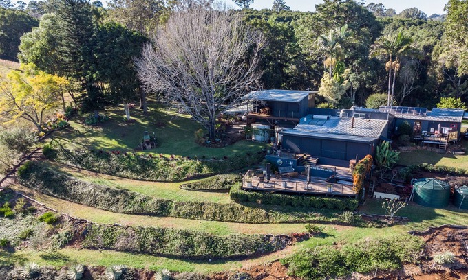 Goonengerry Apartment | Byron Bay Hinterland “Mists of Avalon”