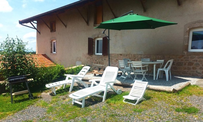 Villecheneve House | Côté Cour - Villecheneve