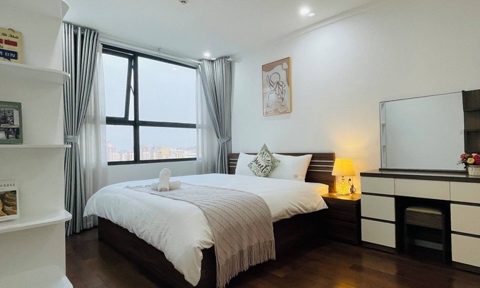 Trung Hoa Nhan Chinh Apartment | Căn hộ 3 phòng ngủ, 2 phòng tắm hiện đại, sang trọng - Vinhomes D'Capitale