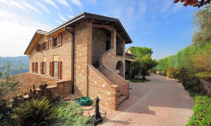 Montelaguardia Bed & Breakfast | C'era Una Volta B&B