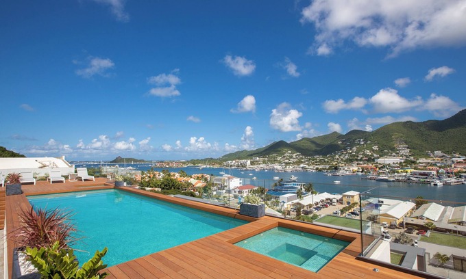 Beacon Hill House | C316 - Lagoon view with balcony
