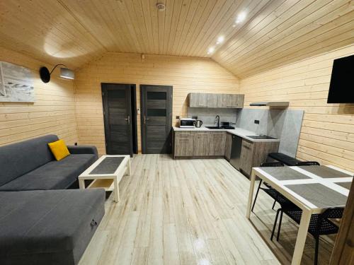 Bobolin Resort | Całoroczne Domki Alex