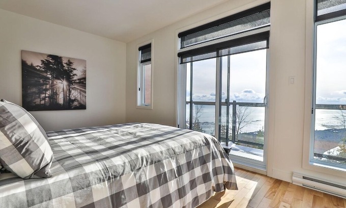 Petite-Riviere-Saint-Francois Ski Chalet | The CITQ numbers are in the sheet of each unit.